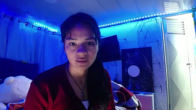 Snapshot of Samara_Beltran chatting on October 17, 2025, 3:10 am Samara Beltran online show from October 17, 2025, 3:10 am