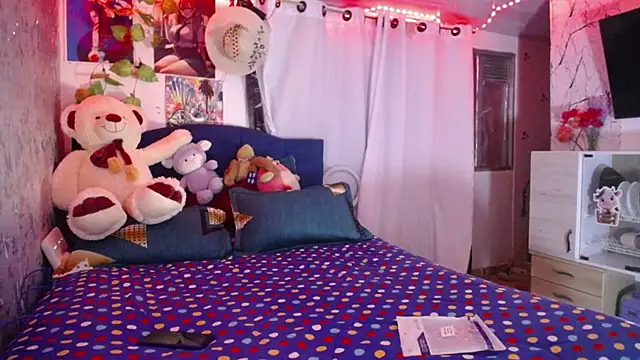 Snapshot of Samara_Beltran chatting on October 18, 2025, 2:24 am Samara Beltran online show from October 18, 2025, 2:24 am