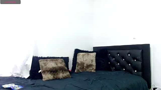 Snapshot of Michelle_mm chatting on December 3, 2025, 9:58 pm Michelle mm online show from December 3, 2025, 9:58 pm