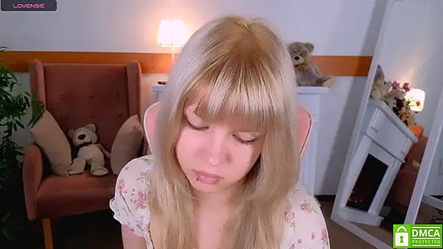 Snapshot of Grace_and__Jacob chatting on October 25, 2025, 8:02 am Grace and Jacob online show from October 25, 2025, 8:02 am