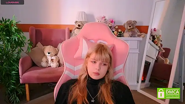 Snapshot of Grace_and__Jacob chatting on October 30, 2025, 6:55 am Grace and Jacob online show from October 30, 2025, 6:55 am