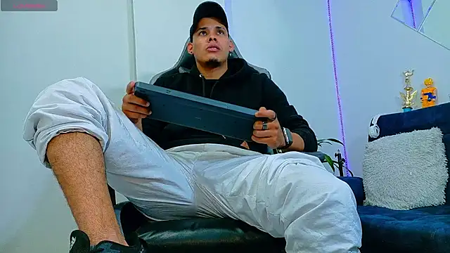 rick03 leto online show from December 20, 2025, 11:51 pm