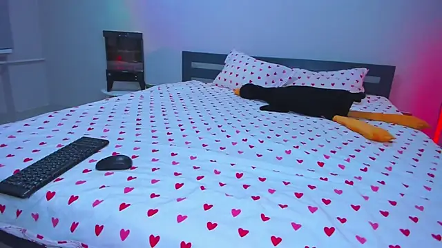 Snapshot of TishaLove chatting on November 12, 2025, 4:33 pm TishaLove online show from November 12, 2025, 4:33 pm