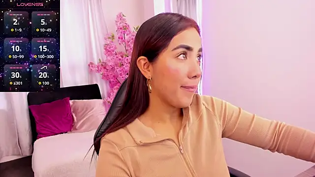 KAROLIVONNE online show from April 11, 2026, 7:28 pm