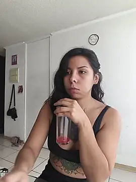 Snapshot of Diosagata chatting on July 2, 2026, 3:29 pm Diosagata online show from July 2, 2026, 3:29 pm