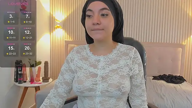 Snapshot of Sooffii_1 chatting on March 5, 2025, 2:14 am Sooffii 1 online show from March 5, 2025, 2:14 am