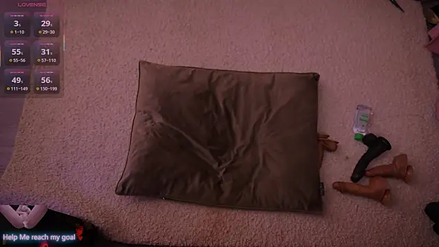 Snapshot of Redhead_Shark_new chatting on January 7, 2026, 1:27 pm Redhead Shark new online show from January 7, 2026, 1:27 pm