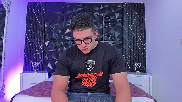 JeffDaltton online show from December 2, 2025, 8:32 pm