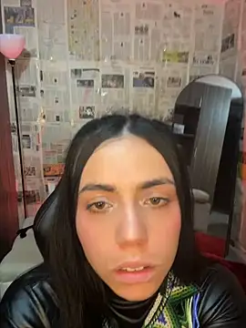 i am nina  online show from April 21, 2026, 3:35 am