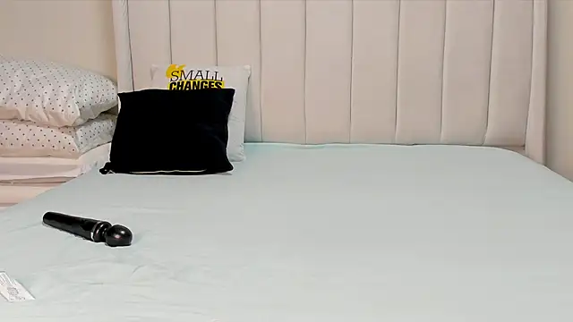  heavenlysent online show from March 4, 2026, 4:20 am