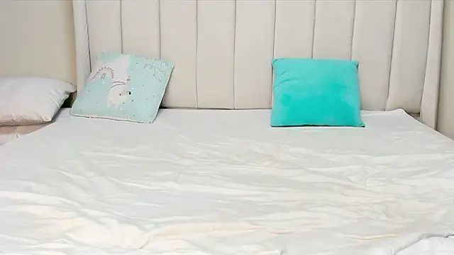 Snapshot of _heavenlysent chatting on February 6, 2026, 3:13 am heavenlysent online show from February 6, 2026, 3:13 am