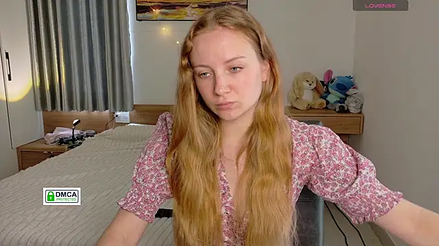 Snapshot of RedFires chatting on October 30, 2025, 7:28 am RedFires online show from October 30, 2025, 7:28 am