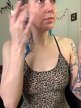 Snapshot of MissCumberdale chatting on March 11, 2025, 2:51 pm MissCumberdale online show from March 11, 2025, 2:51 pm