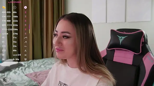 Snapshot of Fiona-Love chatting on November 23, 2025, 3:22 pm Fiona-Love online show from November 23, 2025, 3:22 pm