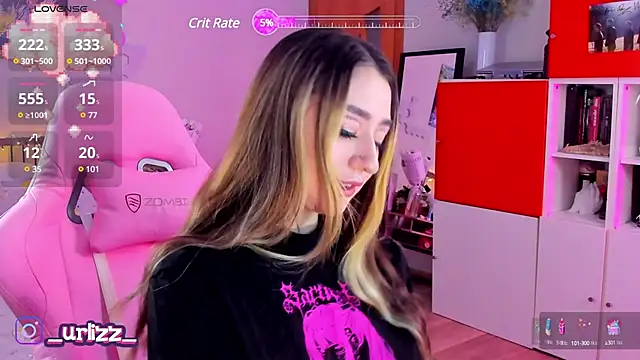 Snapshot of Fiona-Love chatting on February 15, 2025, 1:27 pm Fiona-Love online show from February 15, 2025, 1:27 pm