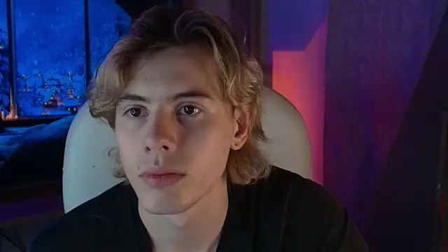 Snapshot of dimitri_tv chatting on November 4, 2025, 2:37 am dimitri tv online show from November 4, 2025, 2:37 am