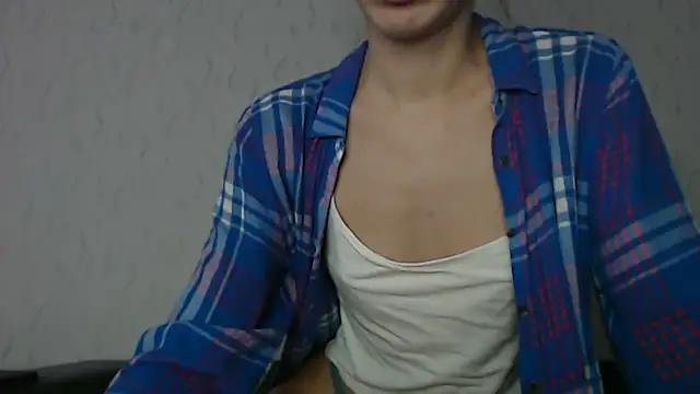 HoneyWiles online show from November 4, 2025, 2:10 pm