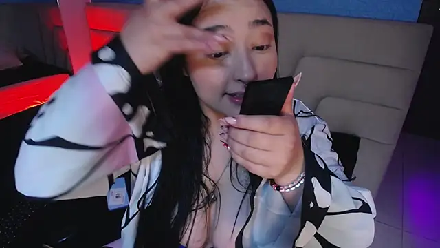 Miss Loise online show from October 14, 2025, 4:13 am