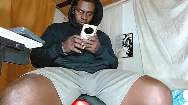 Snapshot of angel_bonbom chatting on November 17, 2025, 7:23 am angel bonbom online show from November 17, 2025, 7:23 am