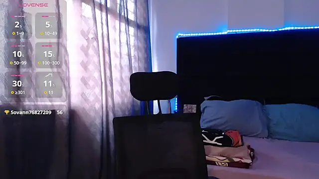 andrewmhilton  online show from April 9, 2026, 6:36 pm