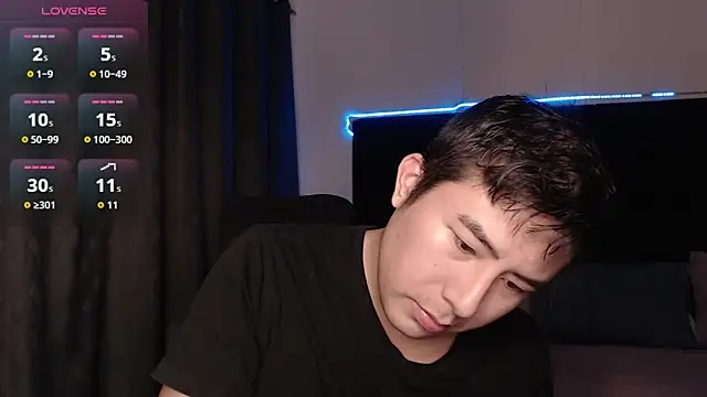 andrewmhilton  online show from January 6, 2026, 5:33 am