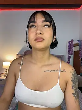 Snapshot of _Tammyy chatting on November 4, 2025, 1:37 pm Tammyy online show from November 4, 2025, 1:37 pm