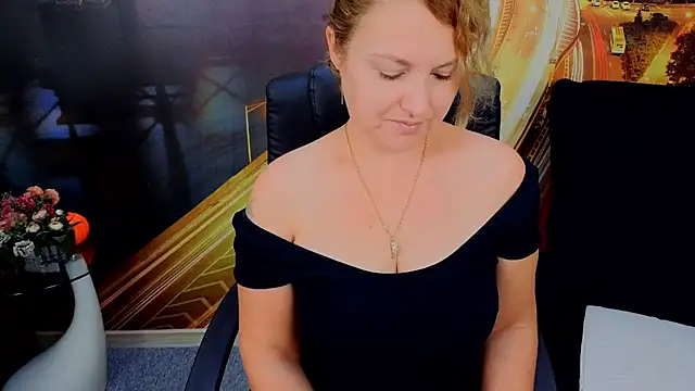 EmmaxPark online show from December 3, 2025, 6:47 am