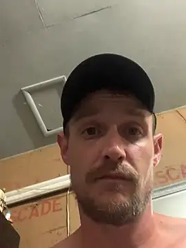 Snapshot of Midwestalpha chatting on July 7, 2026, 4:54 pm Midwestalpha online show from July 7, 2026, 4:54 pm