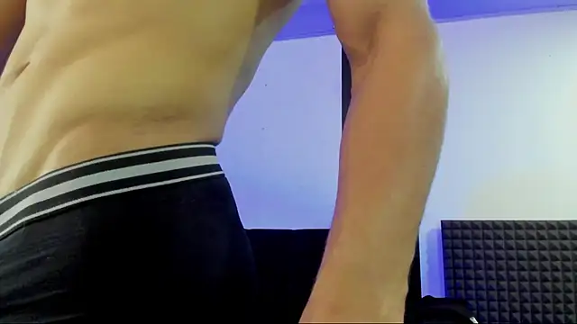 jhonnysnow17 online show from March 14, 2025, 5:35 pm