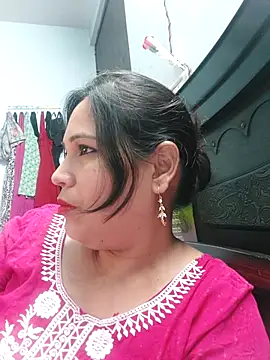 Snapshot of Poojabhabi101 chatting on March 19, 2025, 6:03 am Poojabhabi101 online show from March 19, 2025, 6:03 am