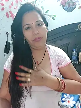 Snapshot of Poojabhabi101 chatting on October 24, 2025, 6:23 am Poojabhabi101 online show from October 24, 2025, 6:23 am