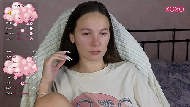 lil luna x online show from October 8, 2025, 8:53 pm