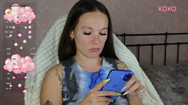 lil luna x online show from September 10, 2025, 7:13 pm