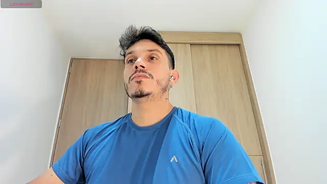 alejandro stark online show from October 27, 2025, 1:39 am