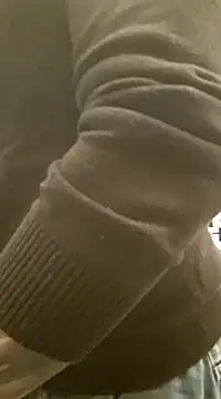 Snapshot of crisconst chatting on March 21, 2025, 12:40 am crisconst online show from March 21, 2025, 12:40 am