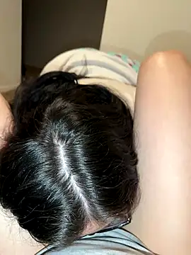 Snapshot of LiverandBrat77 chatting on December 1, 2025, 1:17 am LiverandBrat77 online show from December 1, 2025, 1:17 am