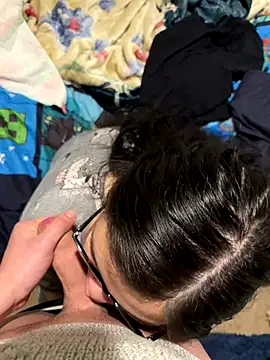 Snapshot of LiverandBrat77 chatting on November 12, 2025, 4:55 pm LiverandBrat77 online show from November 12, 2025, 4:55 pm