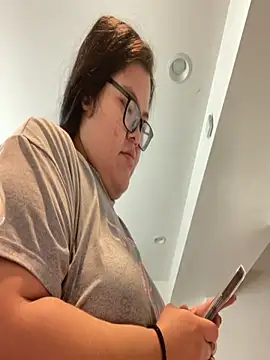 Snapshot of LiverandBrat77 chatting on November 26, 2025, 5:57 pm LiverandBrat77 online show from November 26, 2025, 5:57 pm