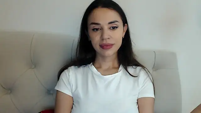 Snapshot of Mika_Gold chatting on November 8, 2025, 5:05 pm Mika Gold online show from November 8, 2025, 5:05 pm