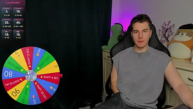 Snapshot of Vincent_Strong chatting on November 29, 2025, 2:28 pm Vincent Strong online show from November 29, 2025, 2:28 pm