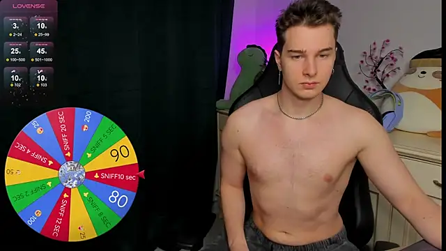 Snapshot of Vincent_Strong chatting on November 26, 2025, 8:47 am Vincent Strong online show from November 26, 2025, 8:47 am