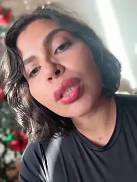 Snapshot of GigiiStone chatting on November 29, 2025, 9:59 pm GigiiStone online show from November 29, 2025, 9:59 pm