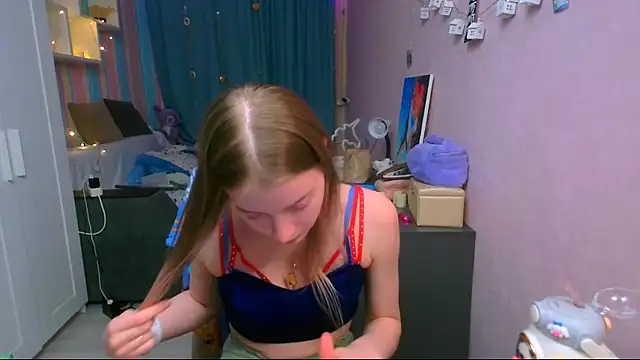 Snapshot of __Aphrodita__wow__ chatting on February 19, 2025, 4:00 pm   Aphrodita  wow   online show from February 19, 2025, 4:00 pm