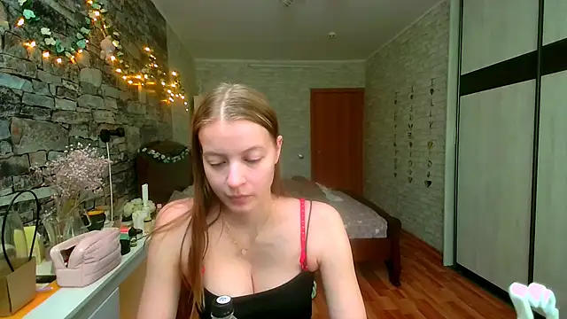   Aphrodita  wow   online show from March 15, 2026, 8:10 am