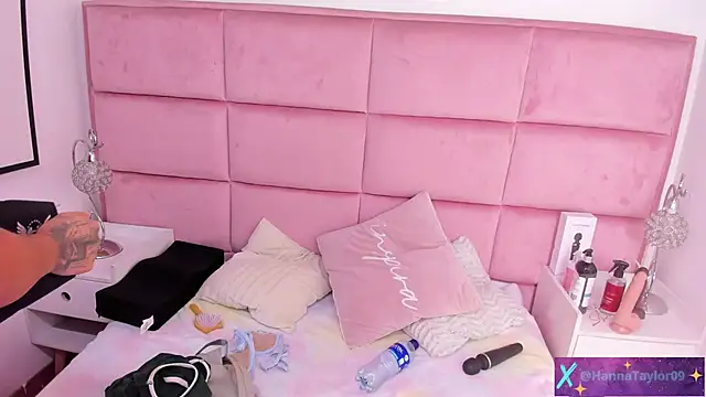 Snapshot of HannaTaylor chatting on March 19, 2025, 9:49 am HannaTaylor online show from March 19, 2025, 9:49 am