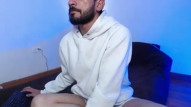 Snapshot of Andres_ramsey chatting on December 14, 2025, 12:06 am Andres ramsey online show from December 14, 2025, 12:06 am