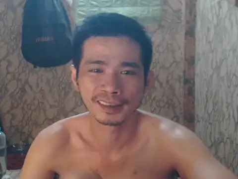 Snapshot of x0x-Philip-x0x chatting on October 18, 2025, 8:16 am x0x-Philip-x0x online show from October 18, 2025, 8:16 am