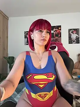 Snapshot of zafiro_mo0n chatting on February 21, 2025, 8:49 pm zafiro mo0n online show from February 21, 2025, 8:49 pm