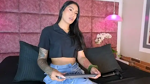 Snapshot of Taly_Fox chatting on July 8, 2026, 9:15 pm Taly Fox online show from July 8, 2026, 9:15 pm
