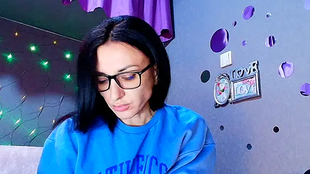 Snapshot of Siaconna chatting on January 13, 2026, 5:44 am Siaconna online show from January 13, 2026, 5:44 am